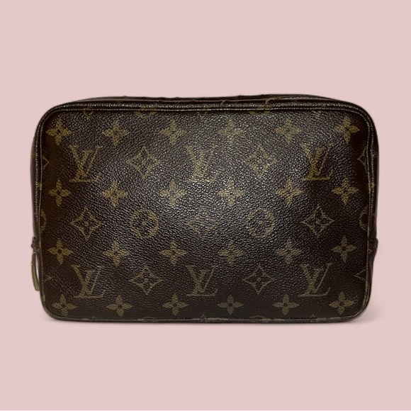 Louis Vuitton Handbags - LOUIS VUITTON Trousse Toilette 23